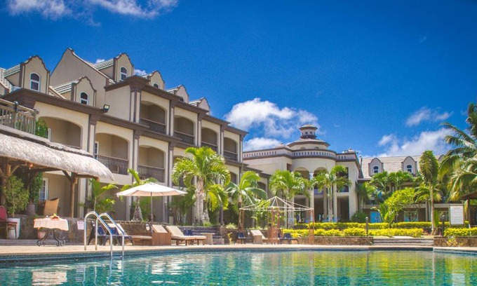 Pointe Aux Piments Hotel | Sunset Reef Resort & Spa