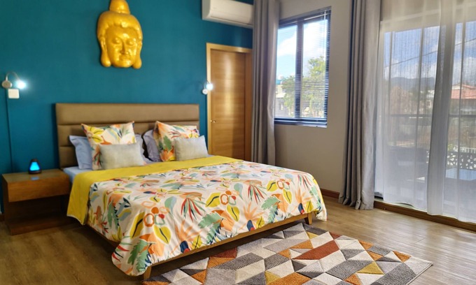 Flic-en-Flac Apartment | Sunset Sanctuary Retreats, 30 meters from the Beach with Pool and 5G WiFi