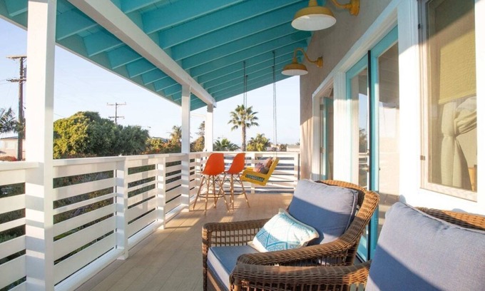 San Diego Coast Apartment | Sunset Suite: Ocean Views, Bright, Balconies, Walkable!