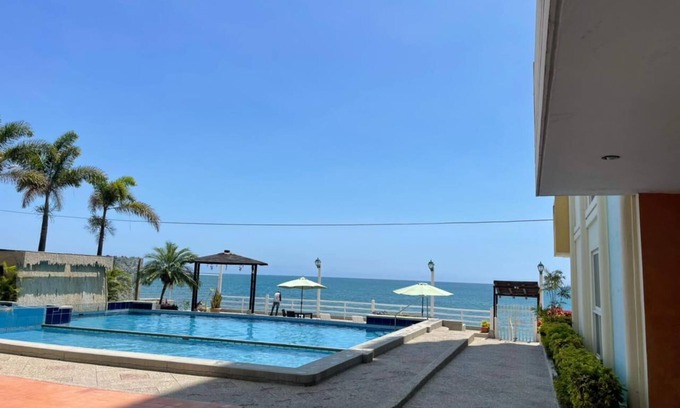 Salinas Condo | Sunset View Duplex Penthouse - Salinas