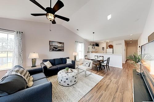 Sunset Beach Apartment | Sunset Village 16-D