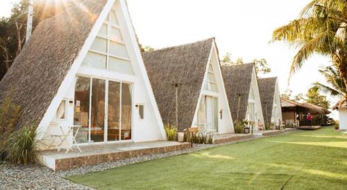 Palauig Resort | Sunset Villas Triangle 2