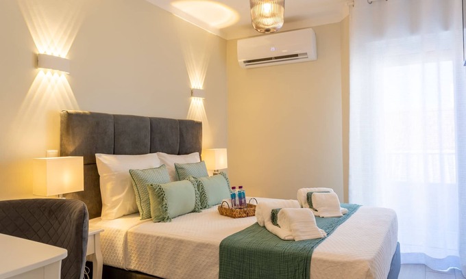 Portimao City Centre House | SunsetRiver Guesthouse