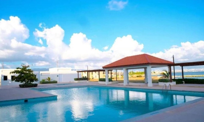 Portmore Condo | Sunshine Beachfront Studio~ w/Pool & Beach Access