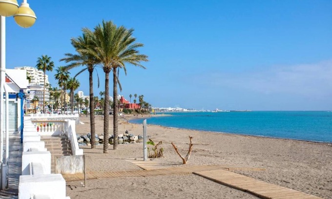 Torreblanca Apartment | Sunstay Flat I Seaviews Fuengirola Beach