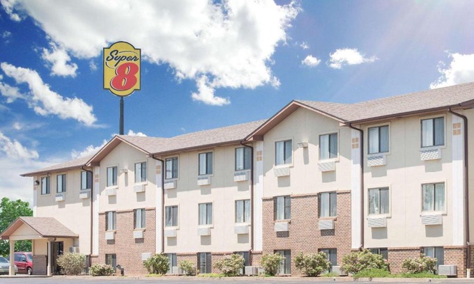 Abilene Hotel | Super 8 by Wyndham Abilene KS