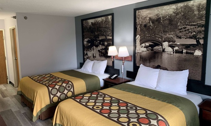 Chenoa Hotel | Super 8 by Wyndham Chenoa