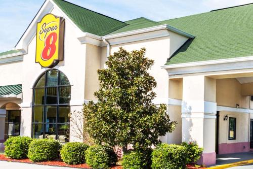 North Chesterfield Hotel | Super 8 by Wyndham Hull Street Midlothian Richmond Area