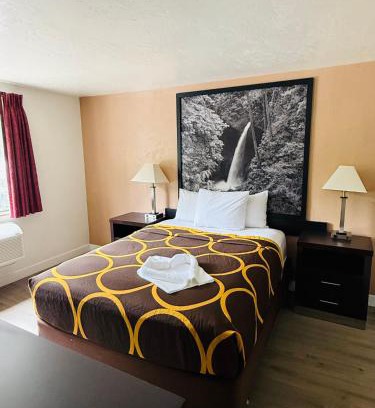 Lacey Hotel | Super 8 by Wyndham Lacey Olympia Area