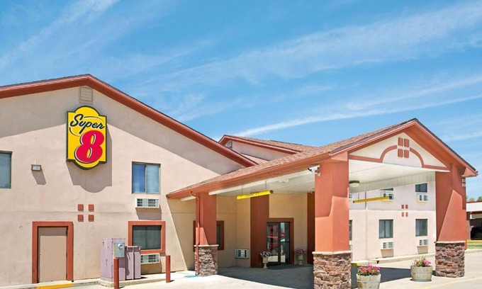 Del Camino Hotel | Super 8 by Wyndham Longmont/Del Camino