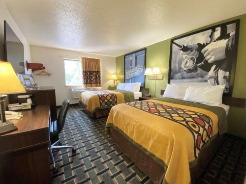 Newport News Hotel | Super 8 by Wyndham Newport News/Jefferson Ave.