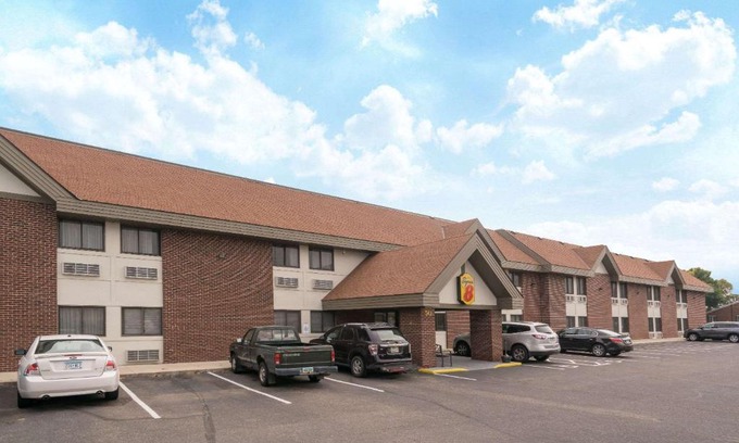 St. Cloud Hotel | Super 8 by Wyndham St. Cloud