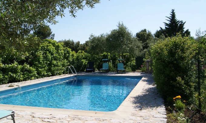 Croagnes Villa | Superb 160m2 villa with swimming pool and tennis court sleeps 6