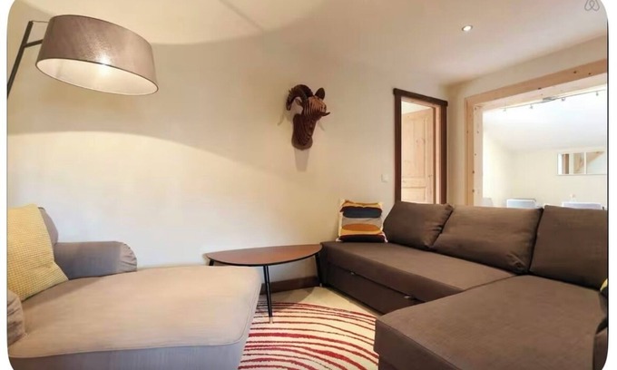 Les Bossons Apartment | Superb 2-bedroom apartment in phenomenal Chamonix-Mont-Blanc near hiking trails
