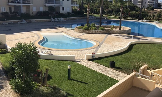 Torralta Apartment | Superb 2 bedroom apartment with pool view in Vila da Praia, Alvor
