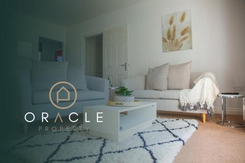 Frampton on Severn Apartment | Superb Apartment in Stratford upon Avon with Free Parking & Wi-Fi