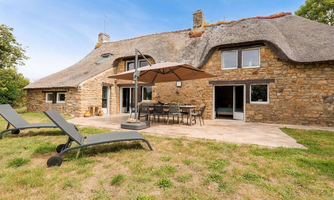 Plougoumelen Ski Chalet | Superb cottage for 6 surrounded by nature