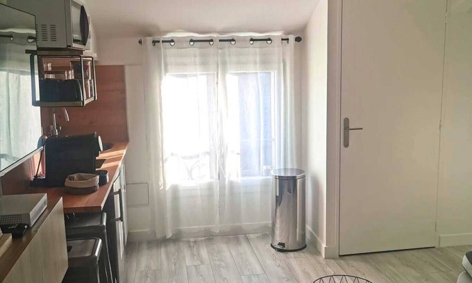 Villeneuve-Saint-Georges Apartment | Superb 2-room apartment between Paris and Orly, private garden