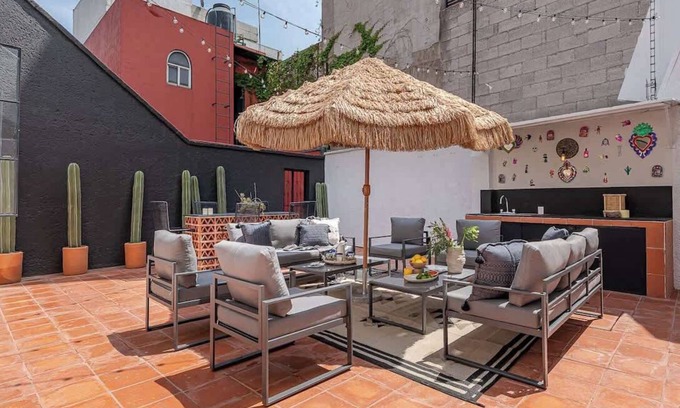 Hipodromo House | Superb house in Condesa with huge patio