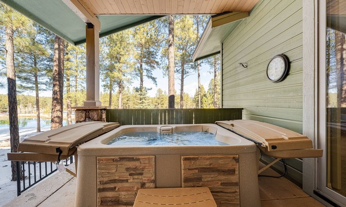Flagstaff House | Superb nature retreat with private hot tub, fireplace & games - near golf