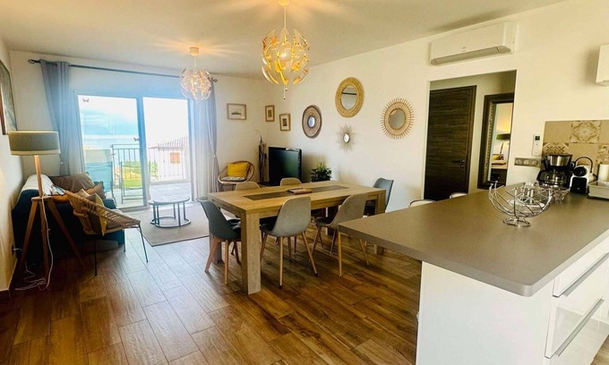 Algajola Apartment | Superb sea view apartment in Algajola