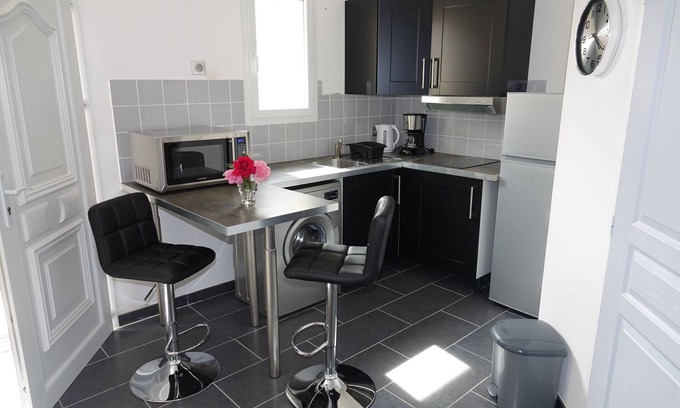 Grabels Apartment | SUPERB STUDIO (30 m2) QUIET AT THE DOORS OF MONTPELLIER BETWEEN SEA and MONTAG
