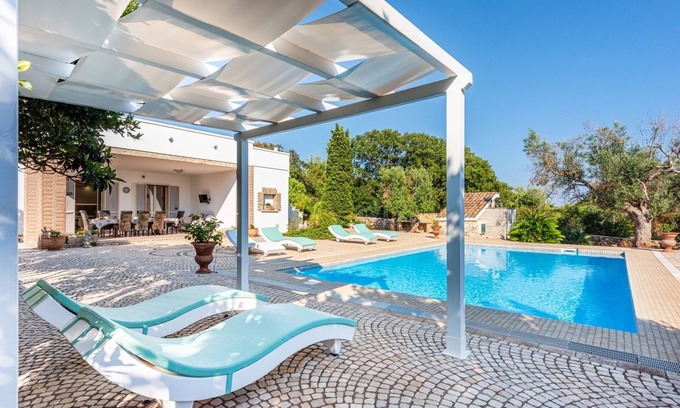 Marina di Felloniche Villa | Superb villa with swimming pool, Leuca, Salento