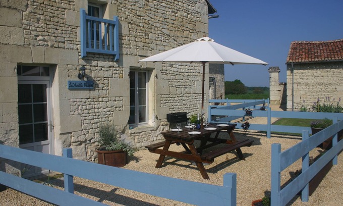 Princay House | Superb well equipped 3 bedroom gite with swimming pool on Loire/Vienne border