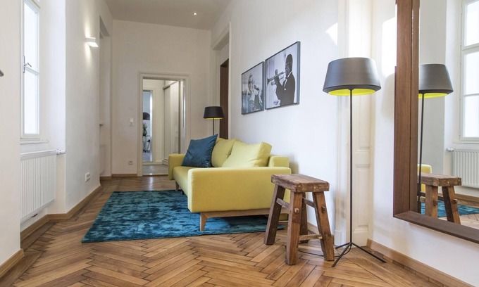 Krems an der Donau House | Superior Apartment in the city centre of Krems with view