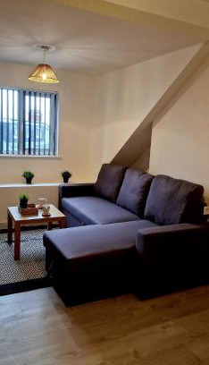 Grangetown Apartment | SuperValue Suite 10 - Fast WiFi, Hotel Linen, Keyless Entry, City only 10 Mins - BY PROPERTY PROMISE