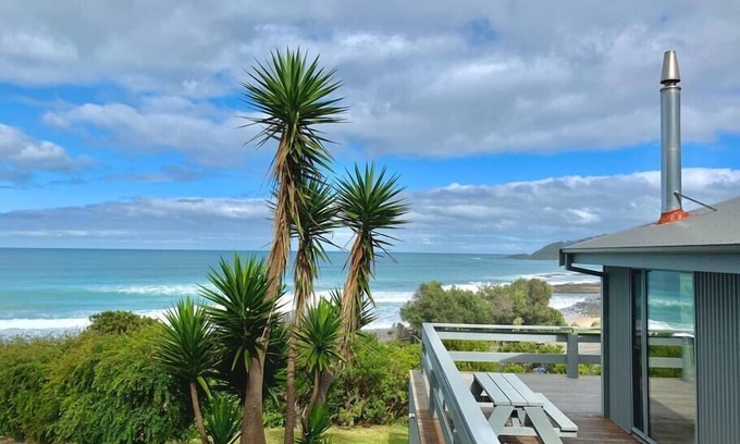 Separation Creek House | Surf Shack - Beach Front