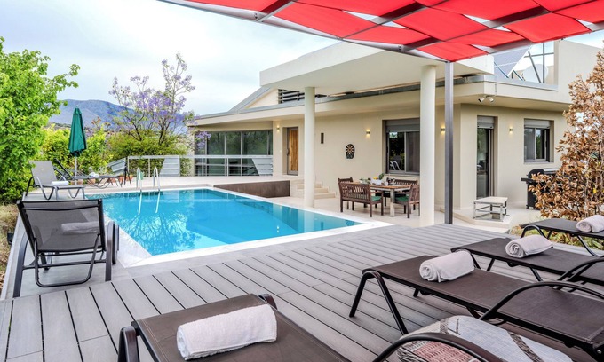 Agios Myronas Villa | Sustainable and self-sufficient eco-villa not far from Heraklion