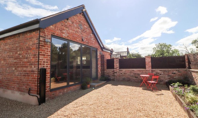 Sandbach House | Swallow Cottage