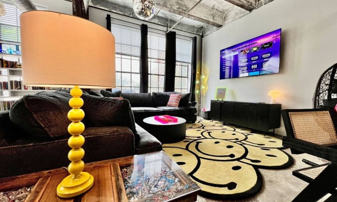Otterbien Home Apartment | Swanky, Funky, Groovy, loft space Cincinnati, Ohio