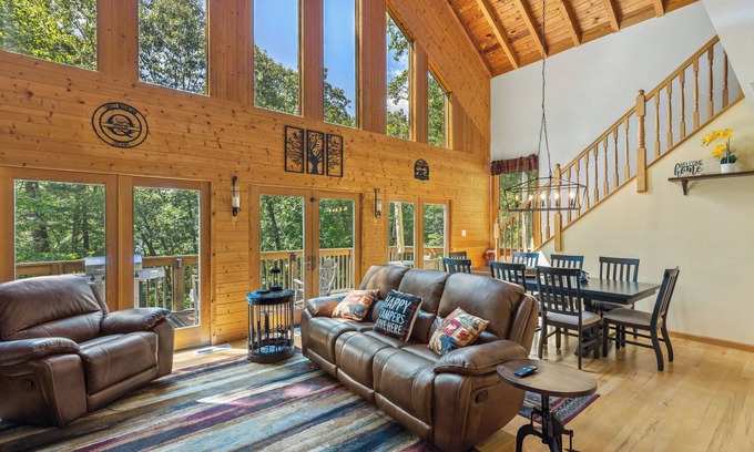 Cullowhee House | Sweet Mountain Dreams (2BR) with Views of Lake Glenville