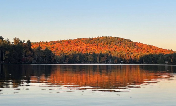 Mount Sunapee Cottage | Sweet vintage cottage on Mountain View Lake, 2024 updates, next to Lake Sunapee