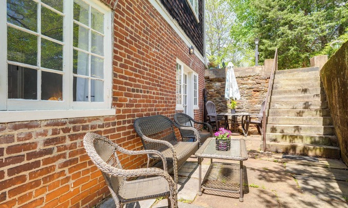 Lynchburg House | 'Swimming Under the Stars' Lynchburg Apt w/Pool!