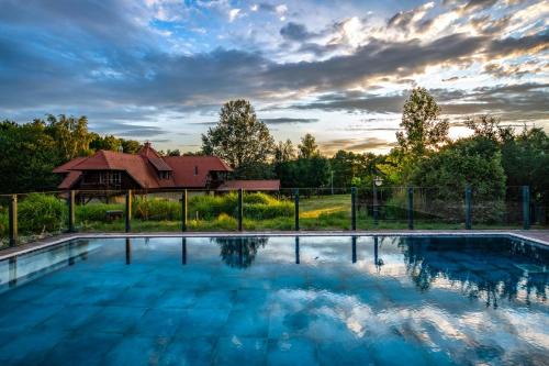 Zirc Bed & Breakfast | Szarvaskút Vendégházak