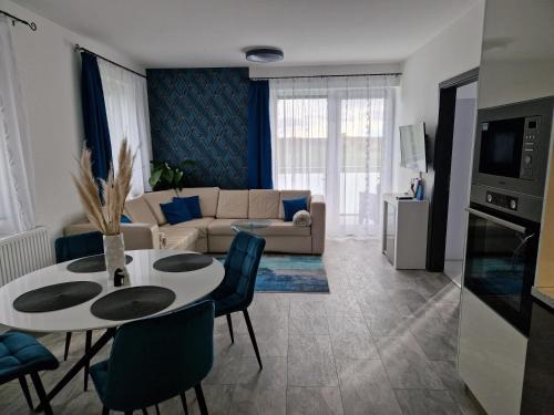 Buk Apartment | Türkiz Apartman