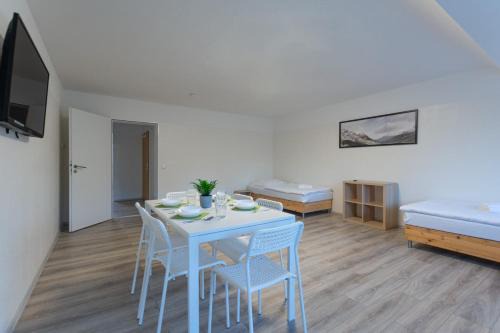 Altenessen-Sud Apartment | T&K Apartments - 3 Room Apartment with Balcony