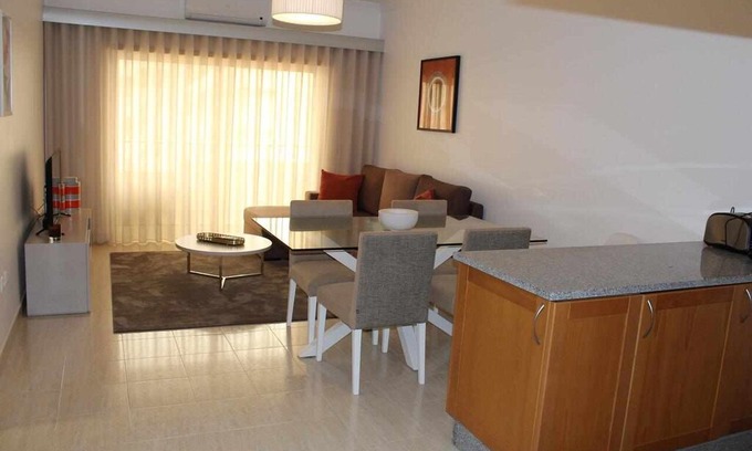 Alporchinhos Apartment | T1 Quinta das Palmeiras 2.3 3ºB