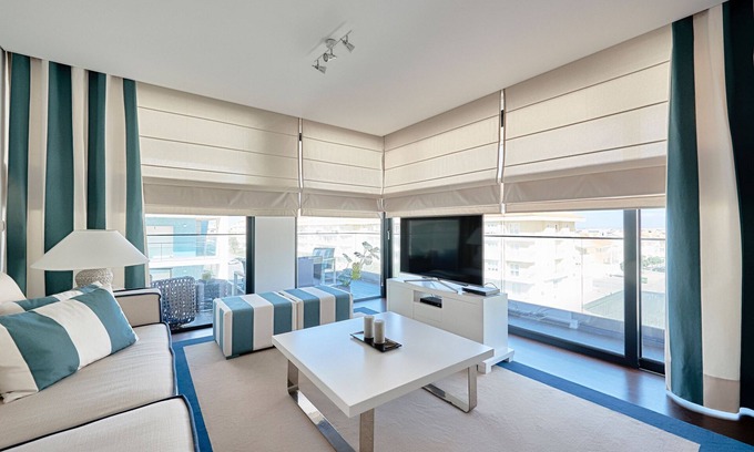 Barra Apartment | T2 Beachfront with Wraparound Terrace - Praia da Barra - Casa Indigo
