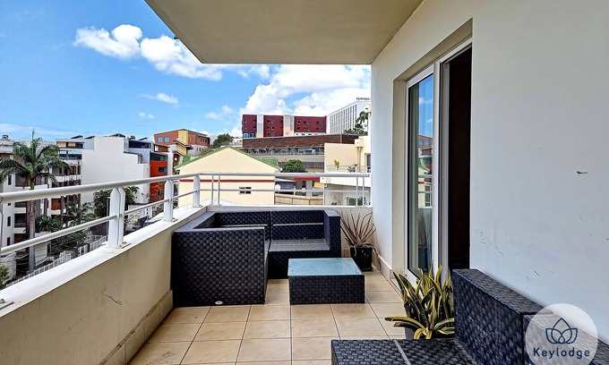 Sainte-Clotilde Apartment | T2 – Le Mirad’Or – Beautiful sea view – Sainte-Clotilde