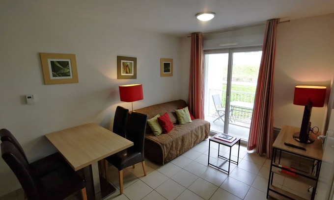 Salies-de-Bearn Apartment | T2 PMR Balcony in Residence with Swimming Pool B17
