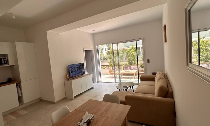 Port Marianne Apartment | T2 with large terrace Port Marianne, Montpellier