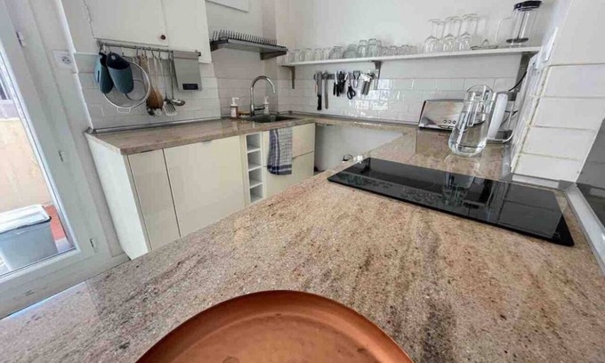 Le Mourillon Apartment | T3 Central Port Tout Confort