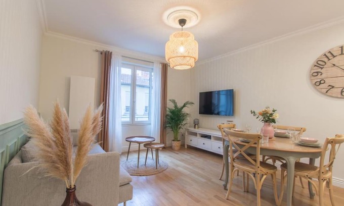 Richard Vitton - Chambovet Apartment | T3 rénové 10min gare Part dieu - Quartier typique