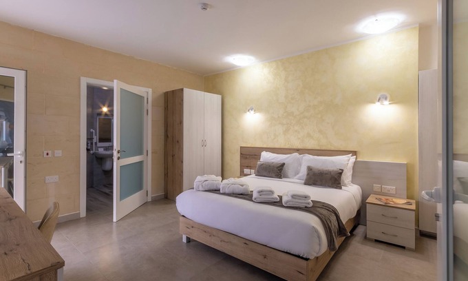 Xewkija Hotel | Ta'Battista B&B & Pool - Ta'Pinu, IX-XEWKIJA, GĦAWDEX, Malta