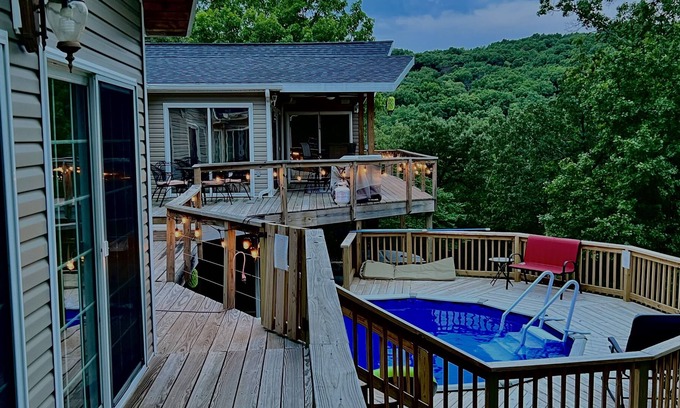 Omaha House | Table Rock Lake View House with private pool and Hot tub!! Marina minutes away