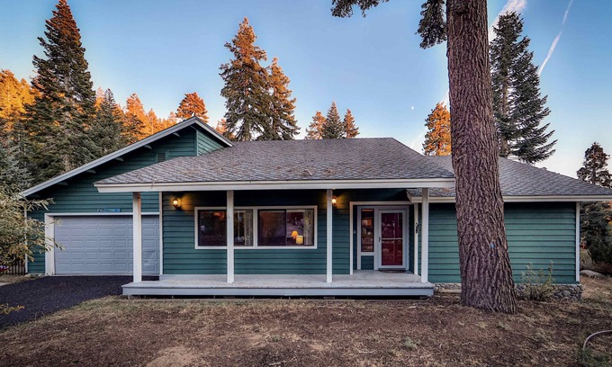 Upper Kingsbury House | Tahoe Family Getaway